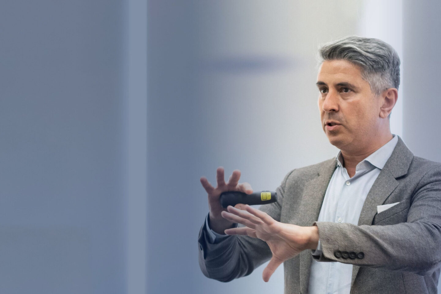 AnnualReport2022-GlobalResearchSection_Luxury2050-2880×1920-1_final