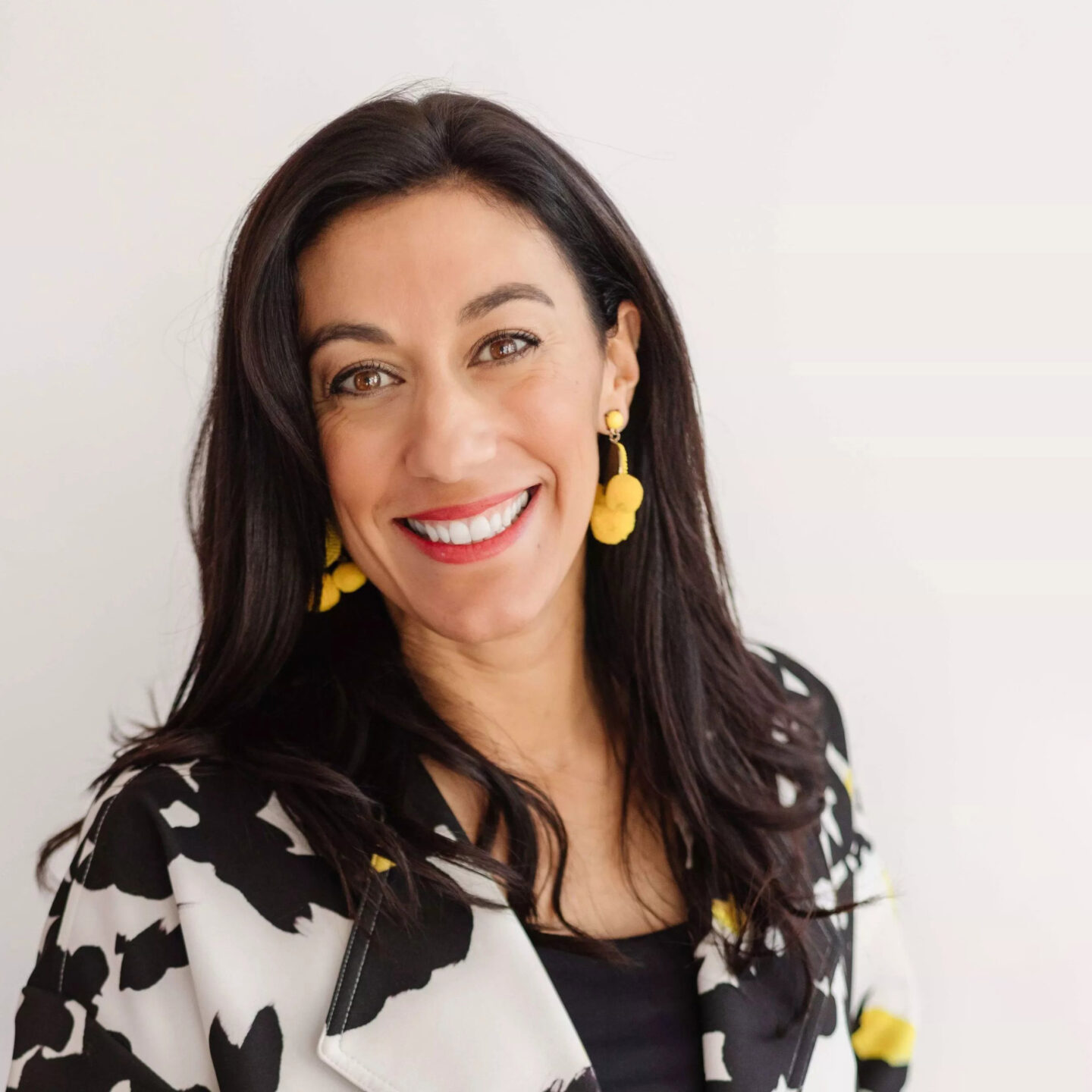 Aurelie-Litynski_Happitude-at-work_Profile-Picture_final