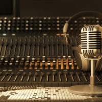 Microphone podcast management myths