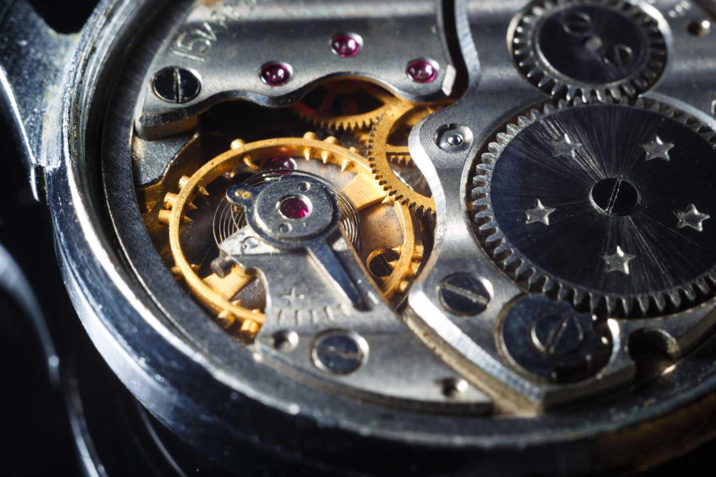 The Swiss Luxury Watchmaking Industry A general overview  - HEC