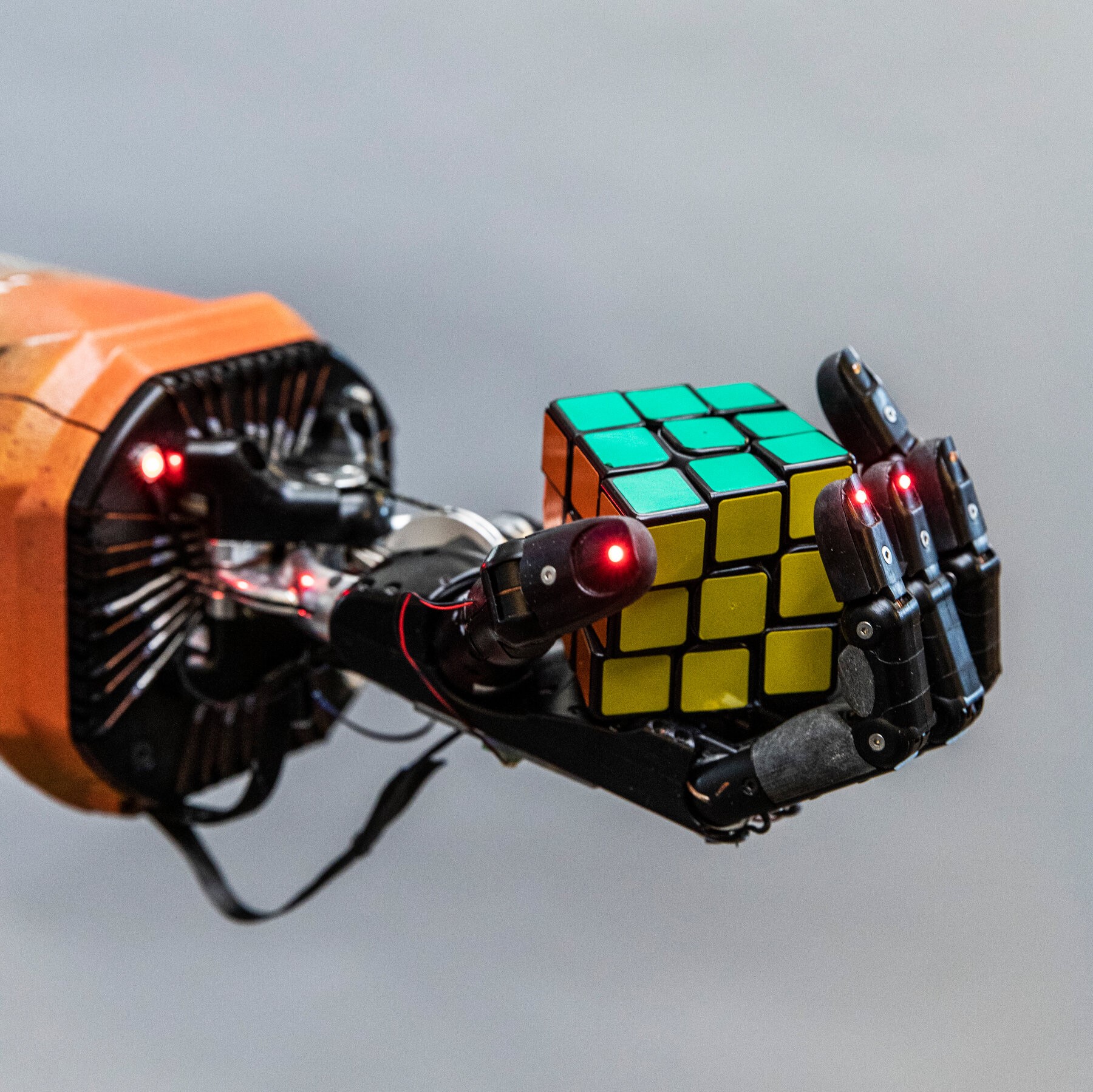 Robots plus generative AI: Everything you need to know when they work as  one