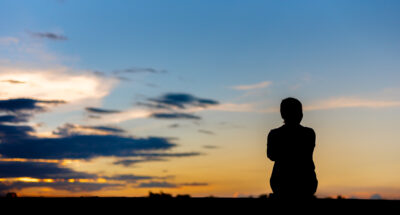 Lonely sad woman How to deliver bad news coaching corner