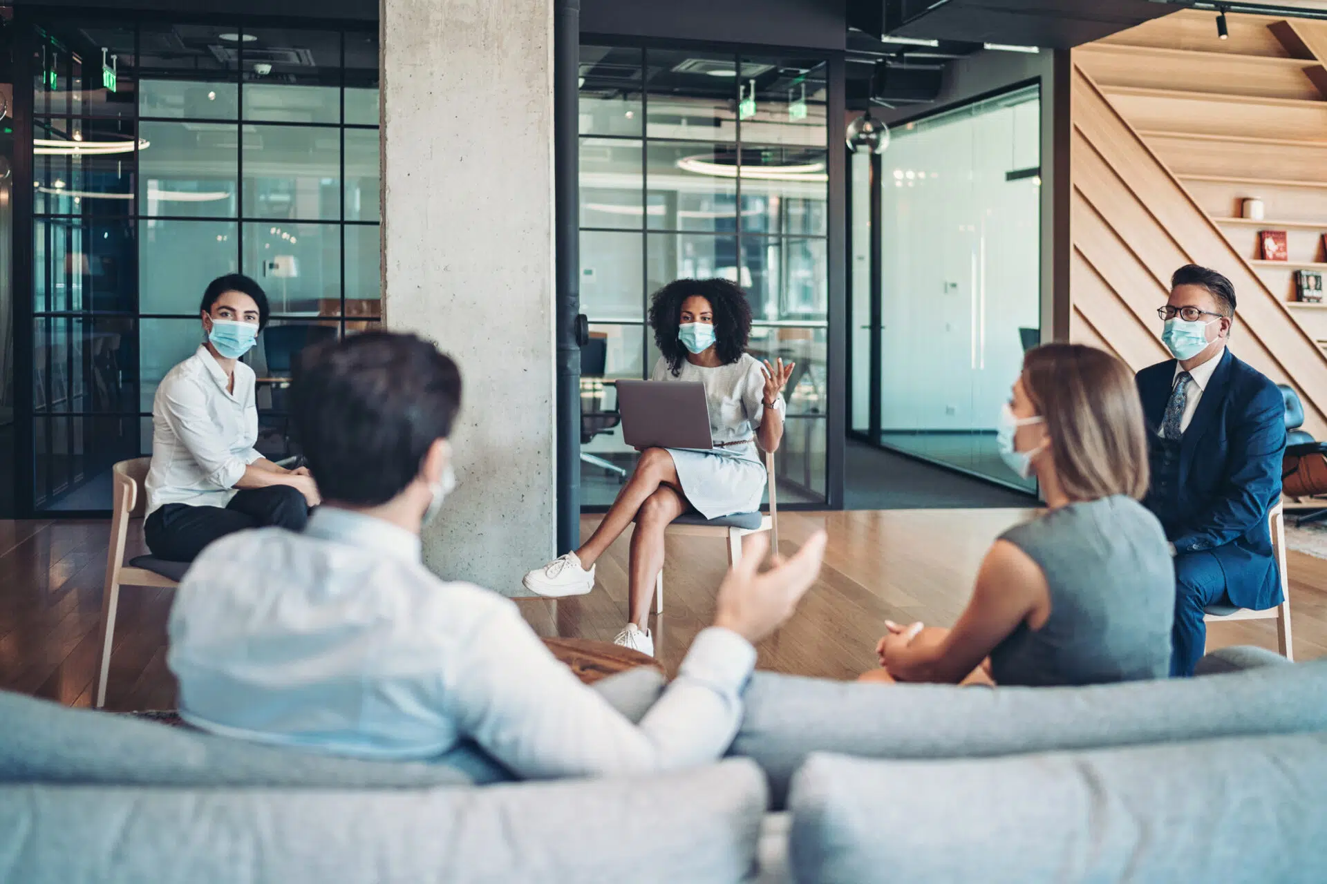 Return to the office or stay at home? There is a third way