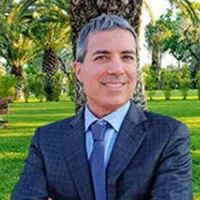20220725-F90D-CarloCarrescia-200×200-PG - IMD Business School
