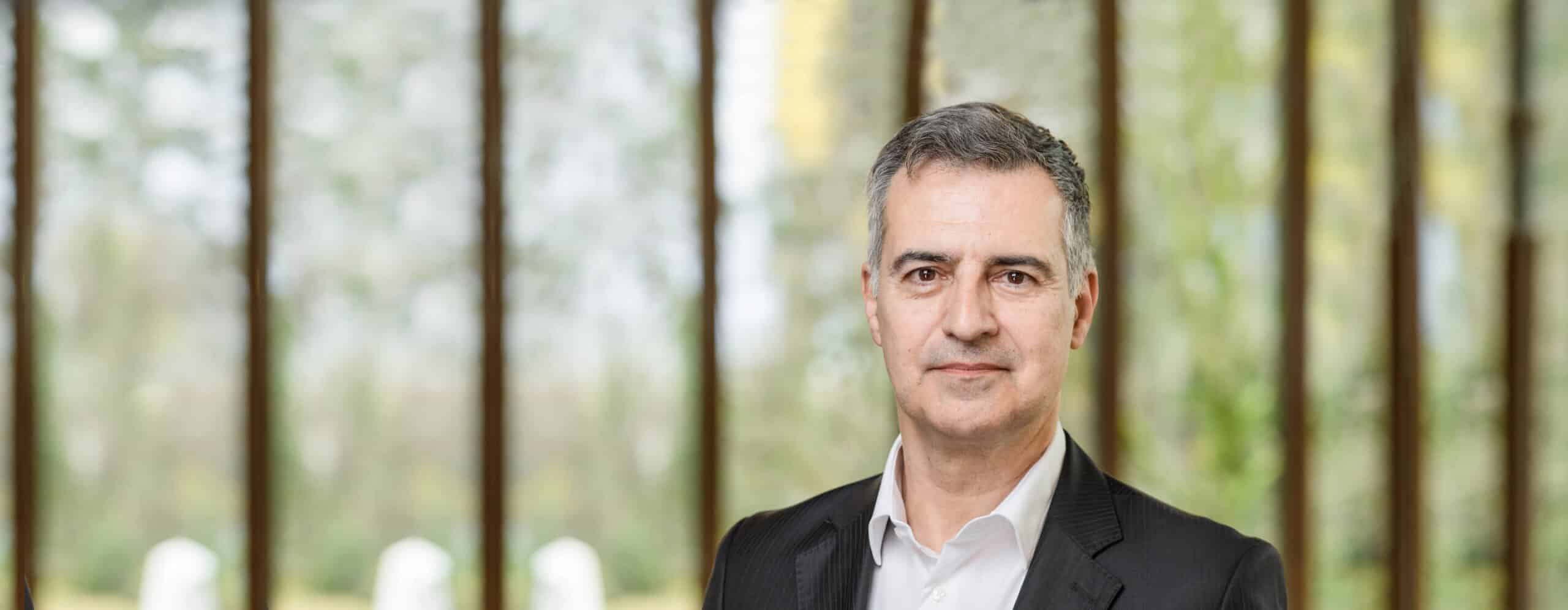 20220901-Faculty-CarlosCordon-TopBannerCampus-1440×560-x2-MH-comp - IMD Business School