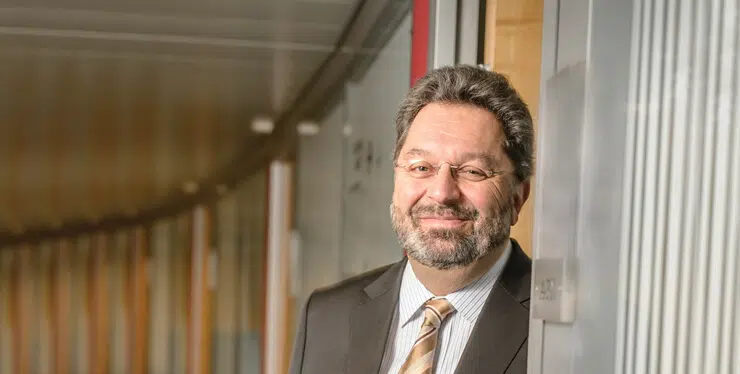 20220901-Faculty-JeanFrançoisManzoni-CardCampus-370×187-x2-MH-comp - IMD Business School
