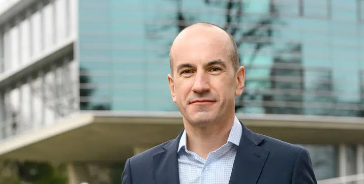 20220901-Faculty-ArnaudChevallier-CardCampus-370×187-x2-MH-comp - IMD Business School
