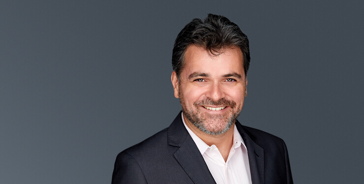 FacultyCards_370x187_Cyril_BOUQUET - IMD Business School