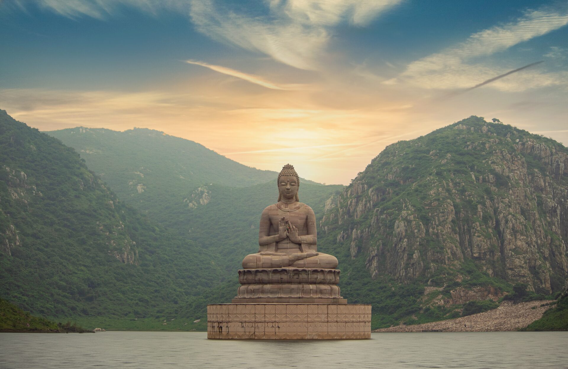 Buddha leader