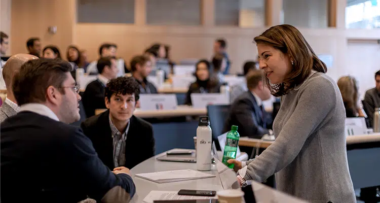 MBA-ProgramThemes-Accordeon-Leadership-JenniferJordan-750x400-SG - IMD Business School mba program leadership mentoring - IMD Business School