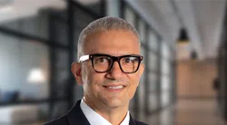 ExecutivesInResidence-PNG-AngelosPapadimitriou-250×138-BG3 - IMD Business School