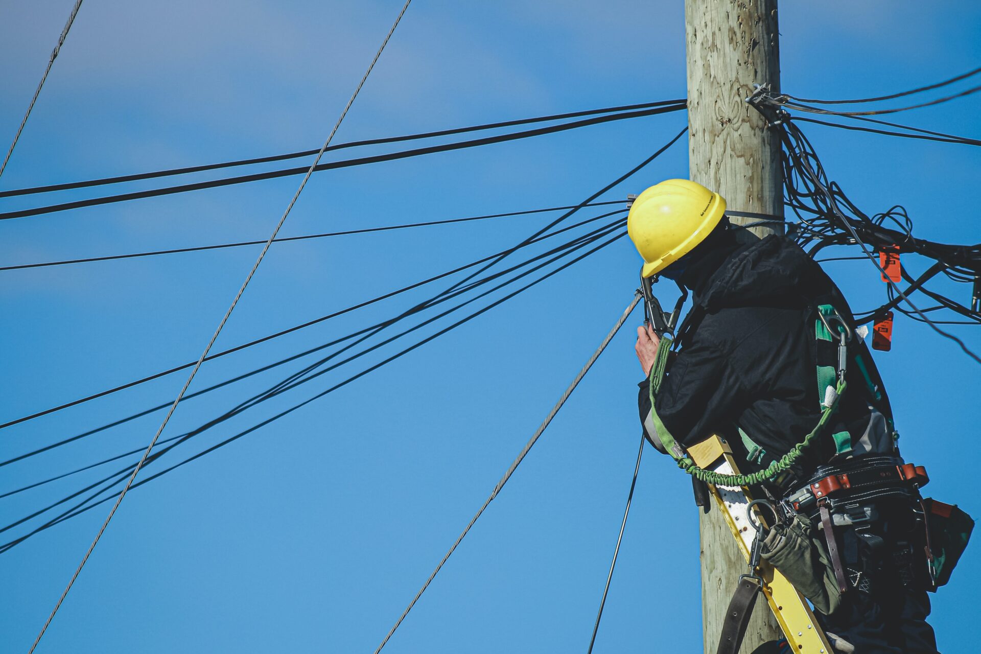 As energy prices climb to record highs, businesses of all sectors and sizes need to start implementing energy-saving measures now to prepare for shortages over the winter.