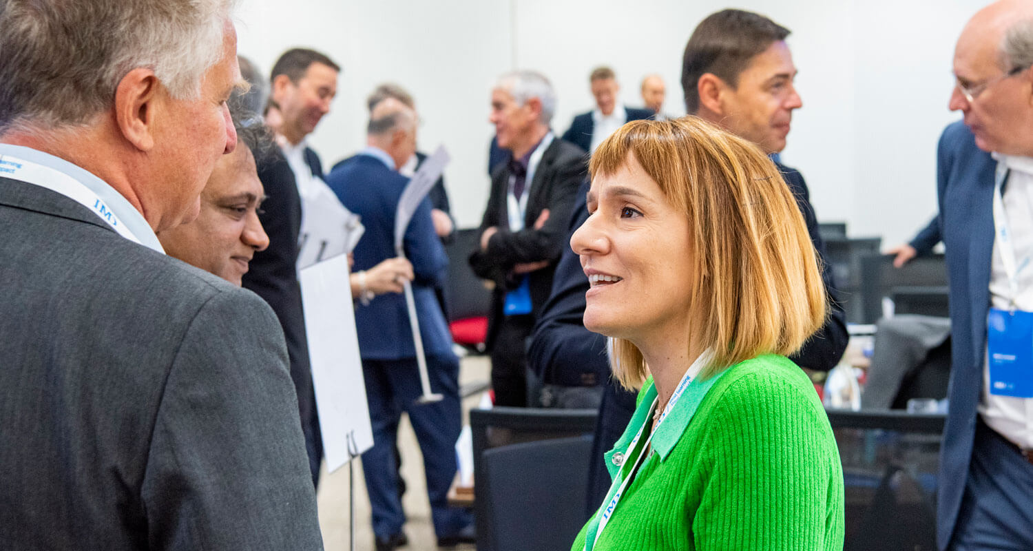 20221221-circles-Sustainability-CardWithImage-750×400-x2-MH-comp - IMD Business School