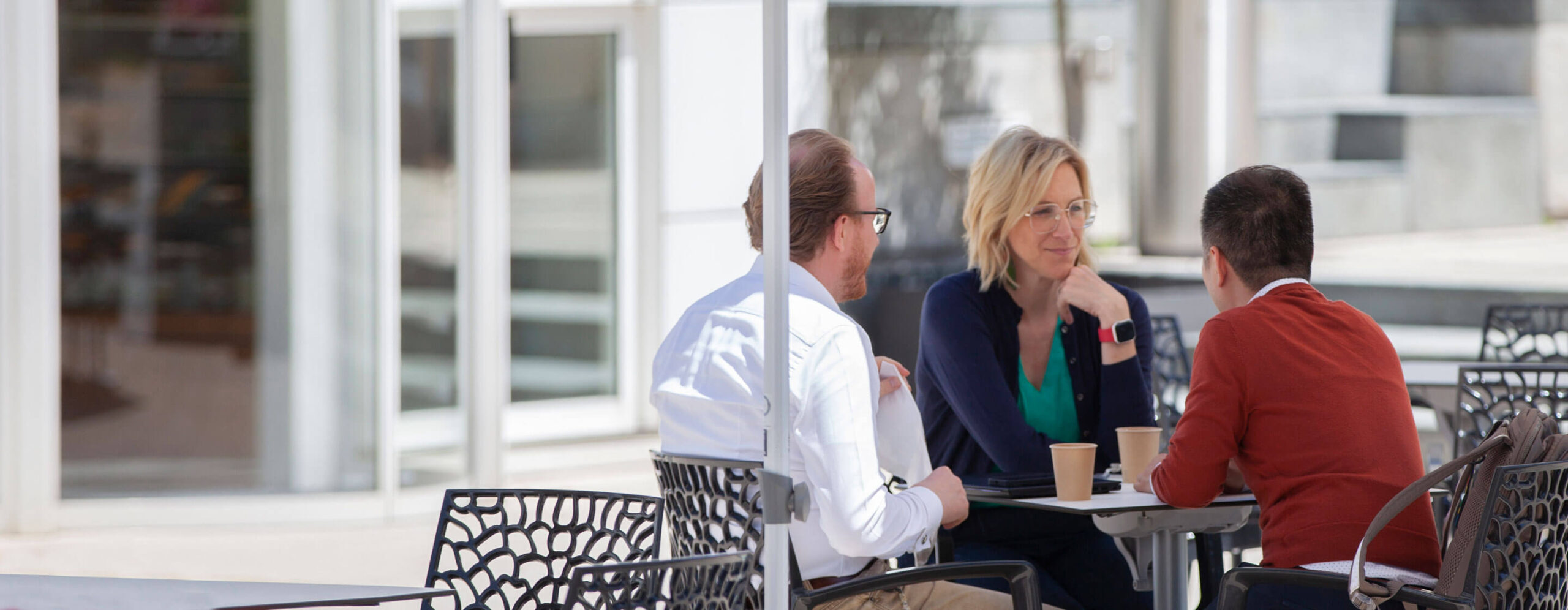 Professors talking during the IMD OWP 2022, 30 July - IMD Business School