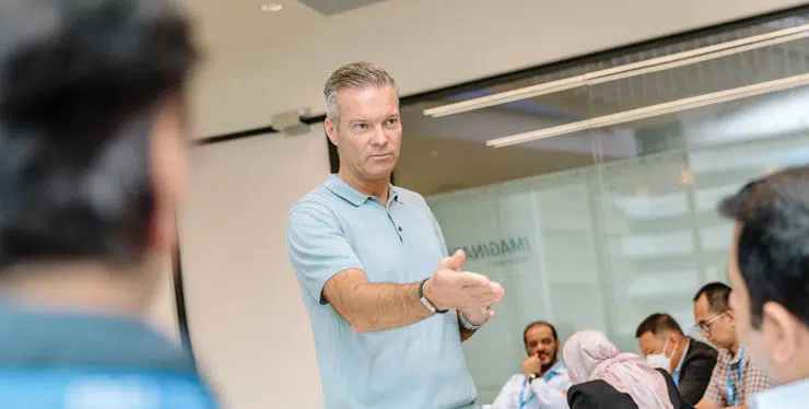 20230221-Career-Card-Professors-740×374-MH-comp - IMD Business School