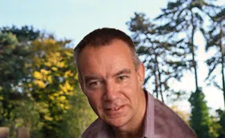 20230323-UK-Committee-members-Harry-325×200 - IMD Business School