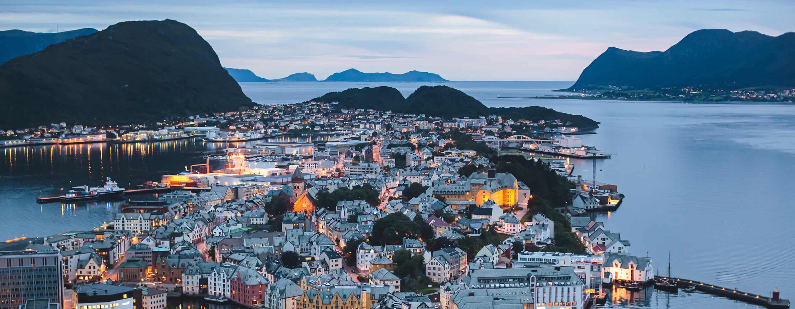 AlumniClub-TopBanner-Norway-2880×1120-AJ-comp - IMD Business School