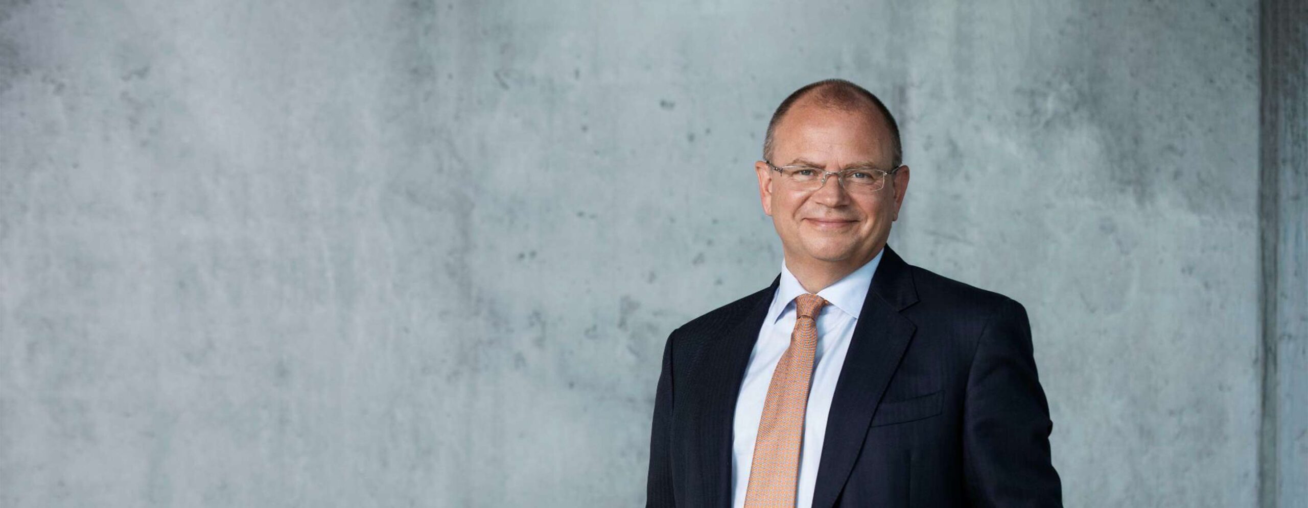 CustomPrograms-Overview-Quotes-HenrikAndersen-2880×1120-AJ - IMD Business School