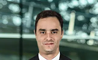 Vianna - IMD Business School