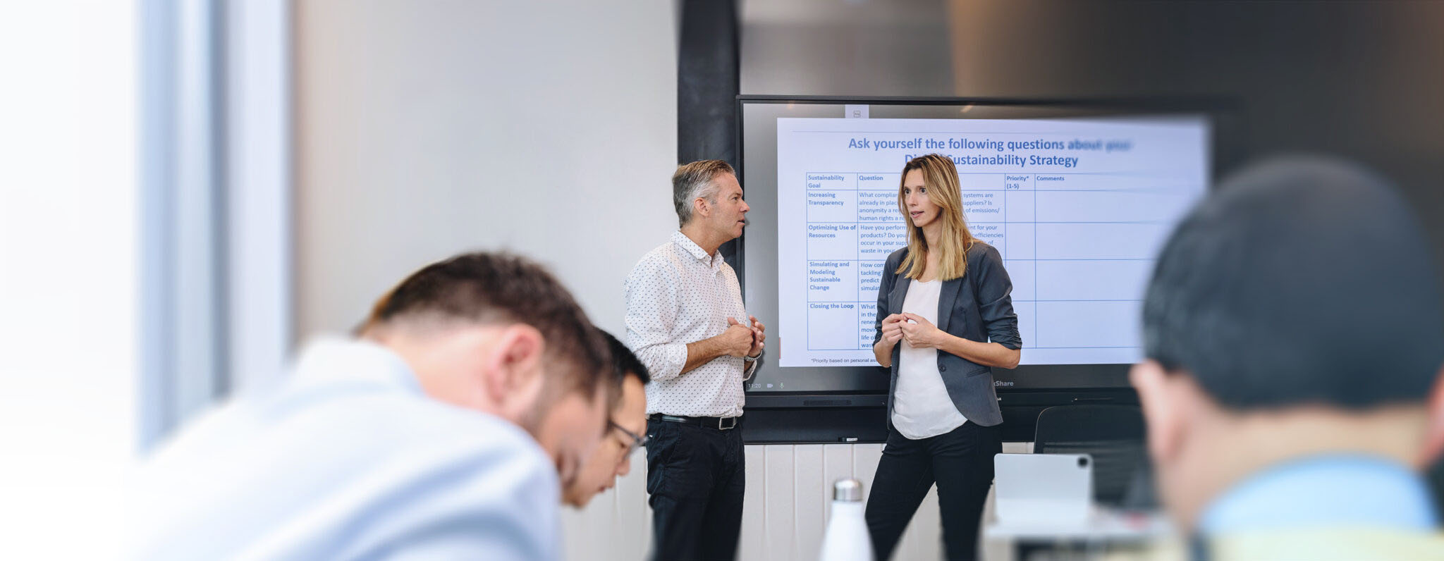 20230524-IAN-TEH-4179-top-banner-2880×1120-1-2048×796-BlueFilter - IMD Business School