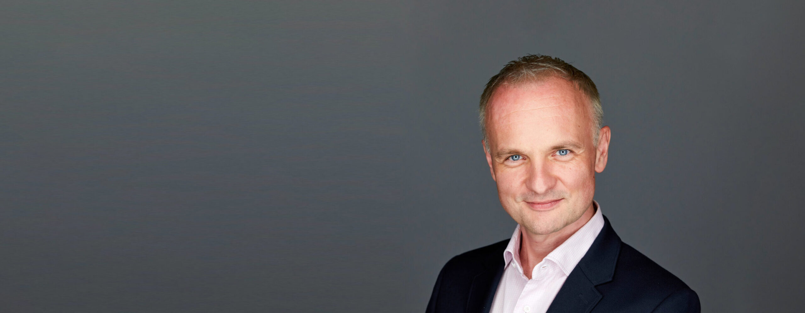 20230612-Faculty-MisiekPiskorski - IMD Business School