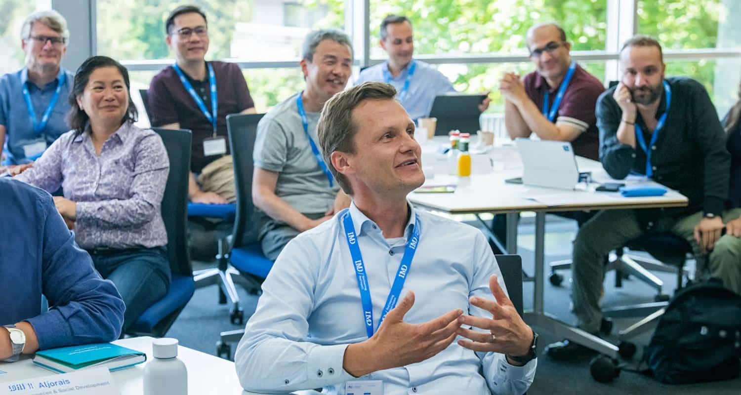 20230614-CustomPrograms-ImageCard-1500×800-asset1 - IMD Business School