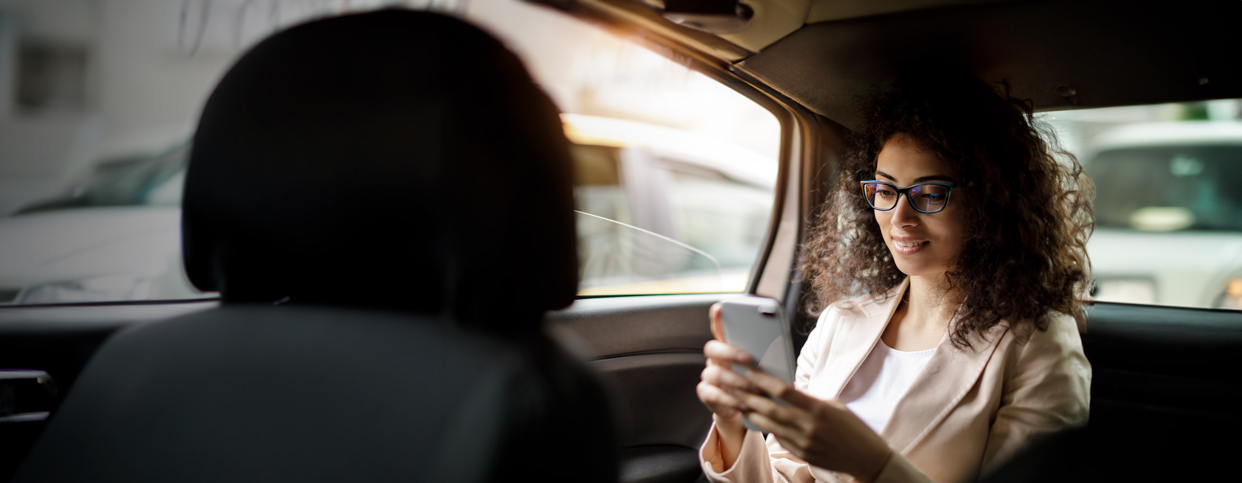 20230630-HelpPages-DownloadApp-TopBanner-2880×1120 - IMD Business School