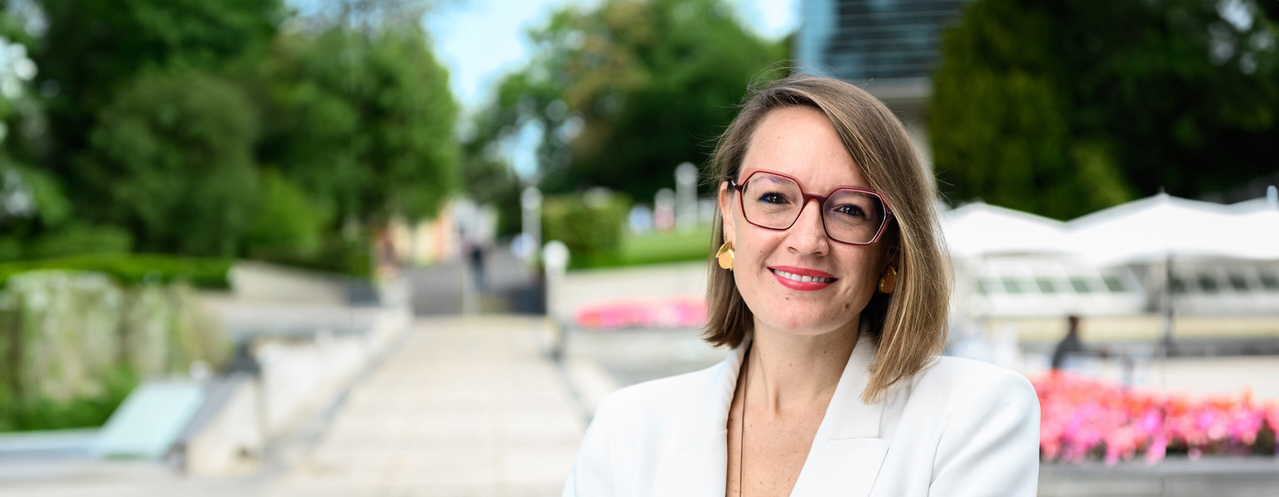 20230919-Faculty-Sophie_Bacq-TopBanner-2880×1120-3 - IMD Business School