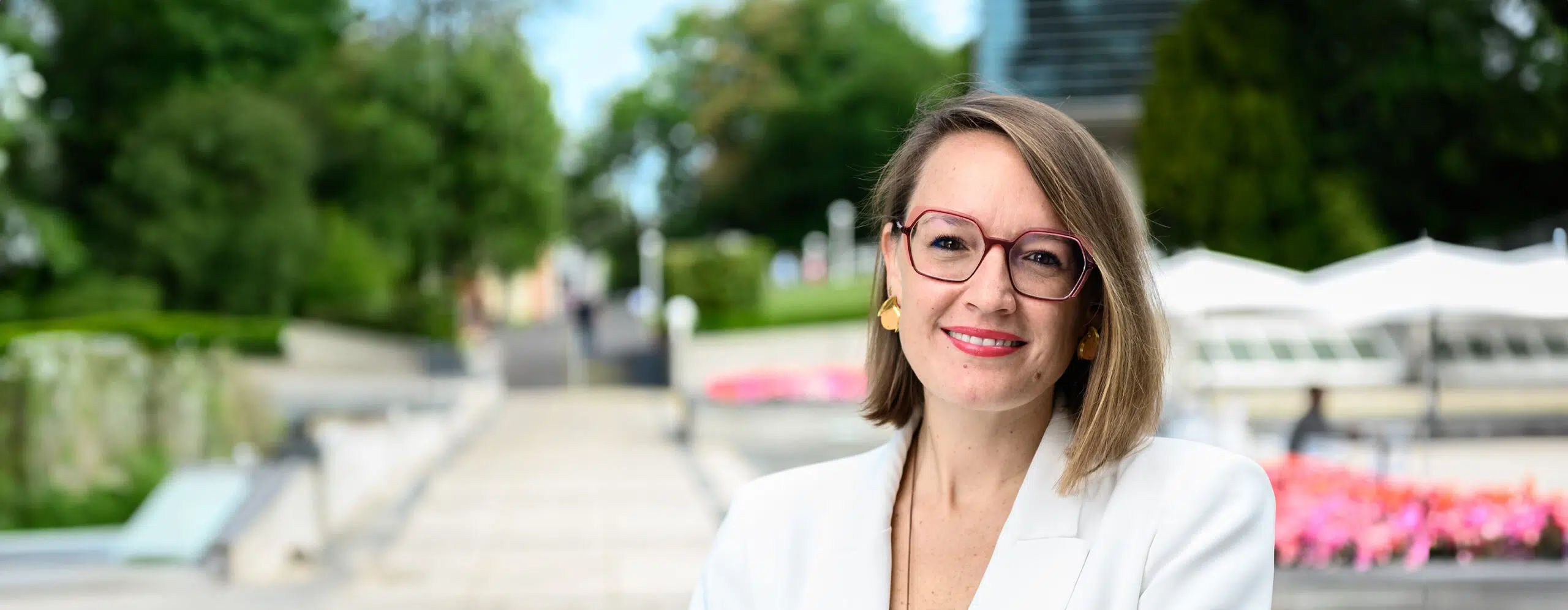20230919-Faculty-Sophie_Bacq-TopBanner-2880×1120-3 - IMD Business School