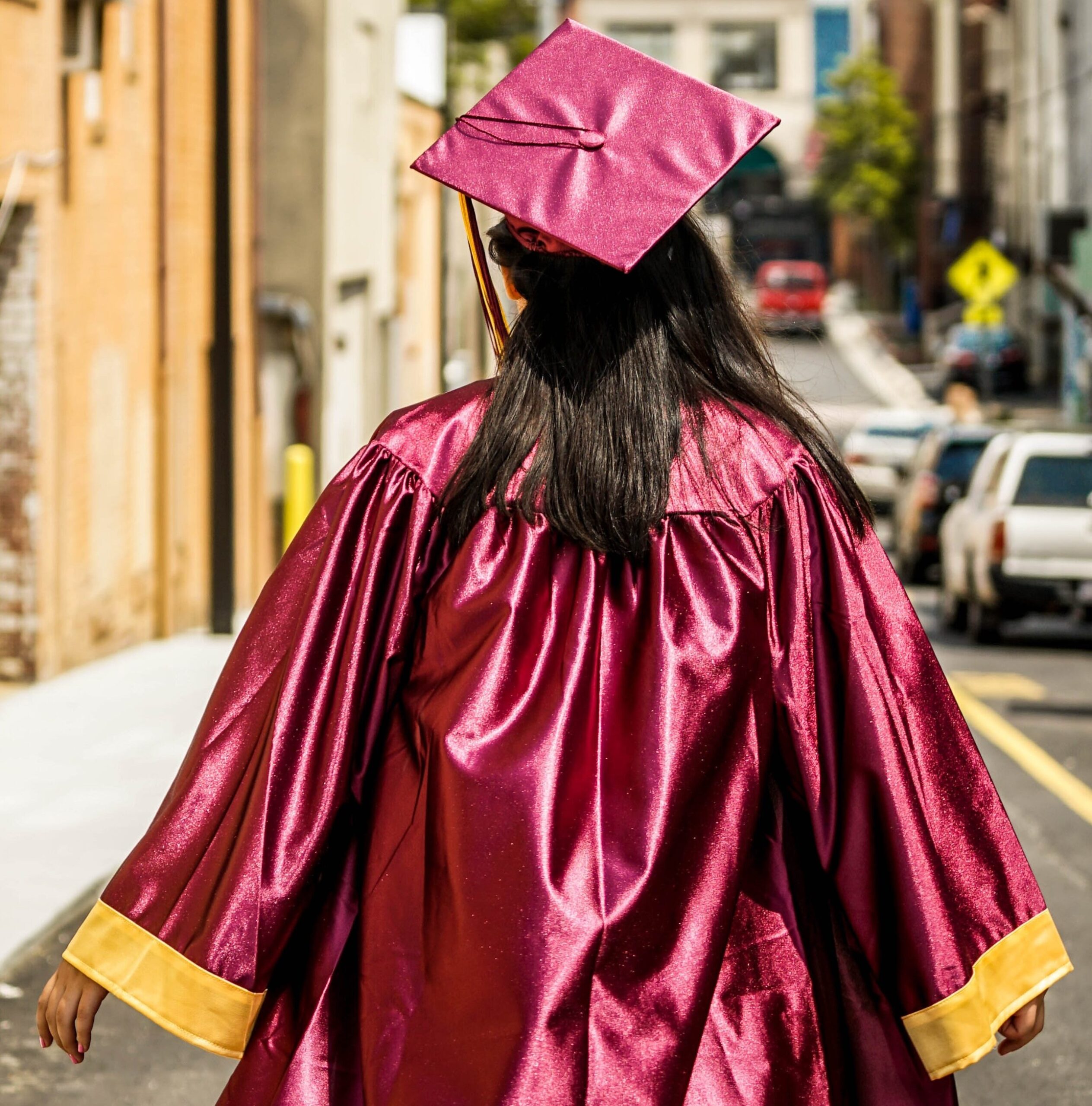 tai-s-captures-jlniEDvoFQw-unsplash1 diploma