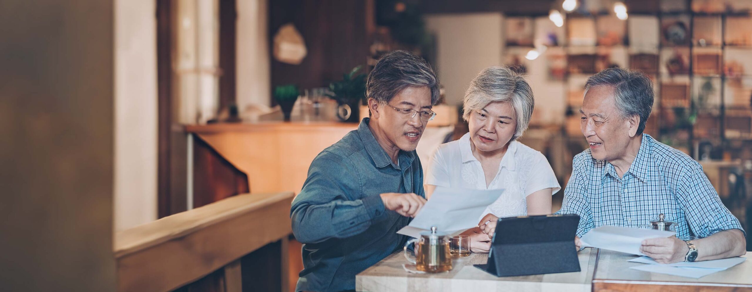 20231115-Global_Family_Business_Center-Research&Insights-TopBanner-2880×1120-BlueFilter - IMD Business School