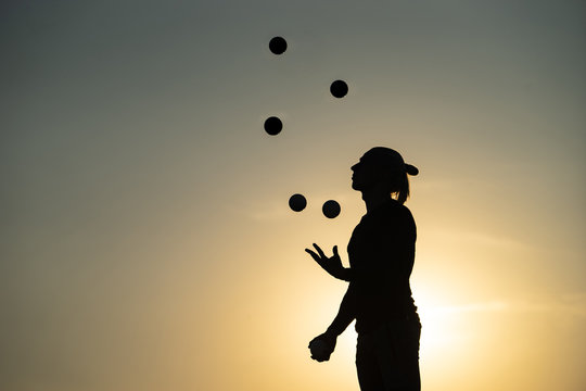 Juggling woman