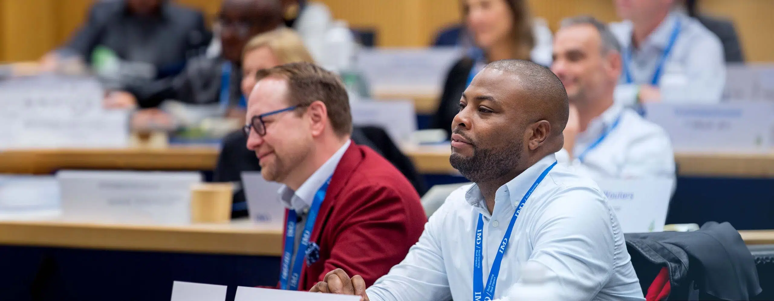 20231207-GlobalPages-Degrees-TopBanner-BlueFilter-Desktop-2880×1120 - IMD Business School