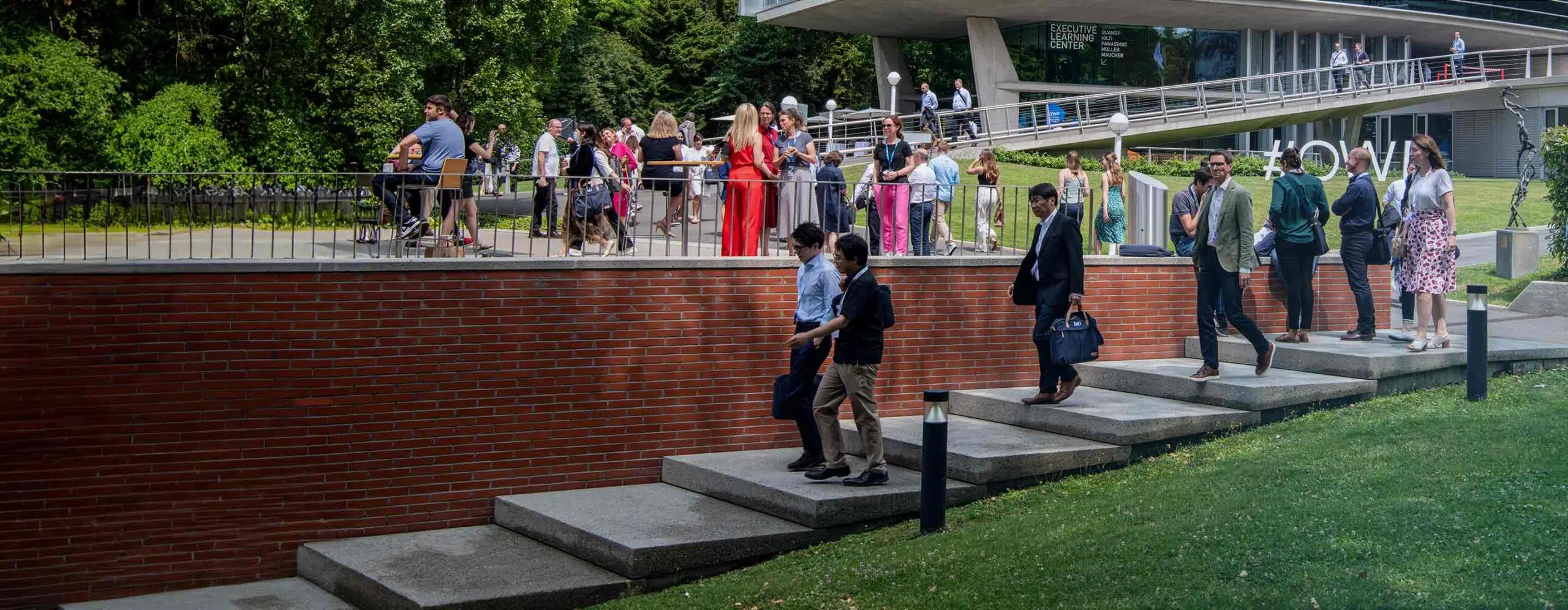 20240115-About-TopBanner-2880×1120-BlueFilter-1b - IMD Business School