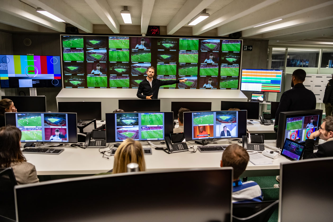 20240604-IA-Gallery_Slider-1406x637-7 - IMD Business School