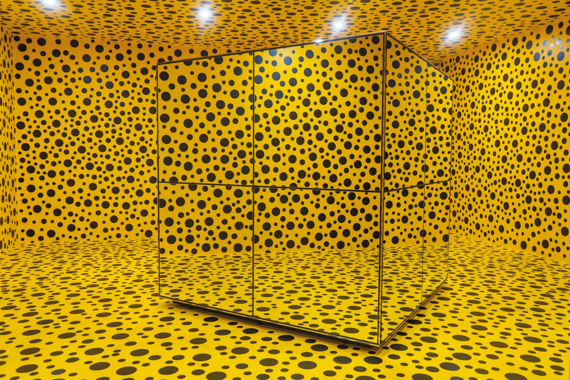 Joining the dots: a creative design for leadership