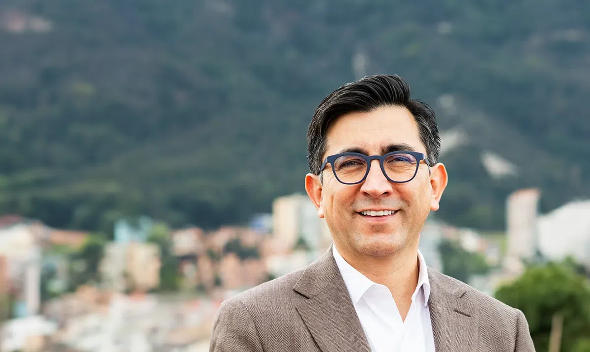 Diego-Molano-feature - IMD Business School