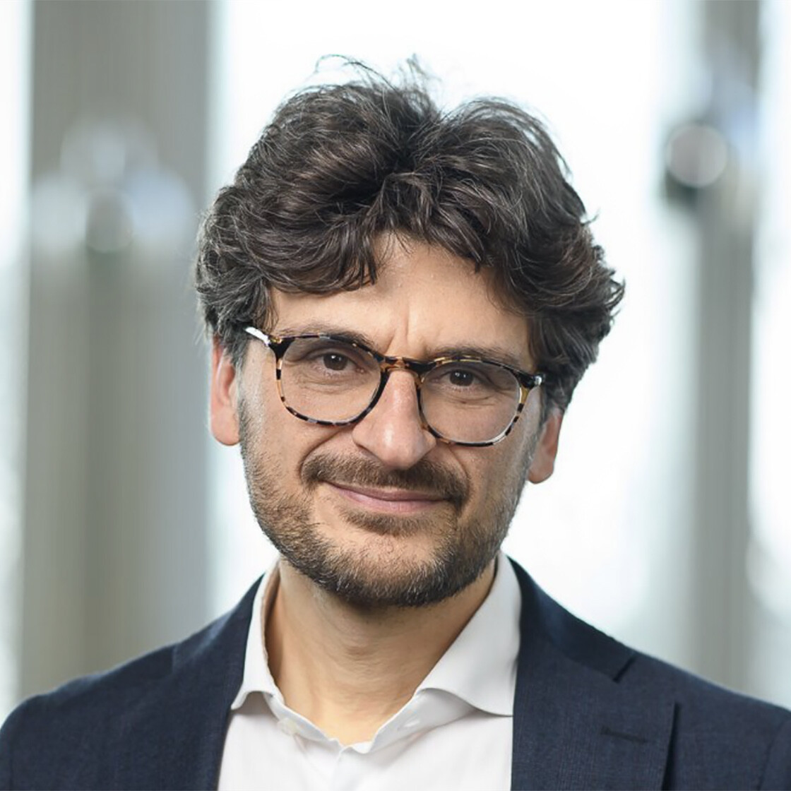 20220707-Faculty-AlfredoDeMassis-1440×560-MH