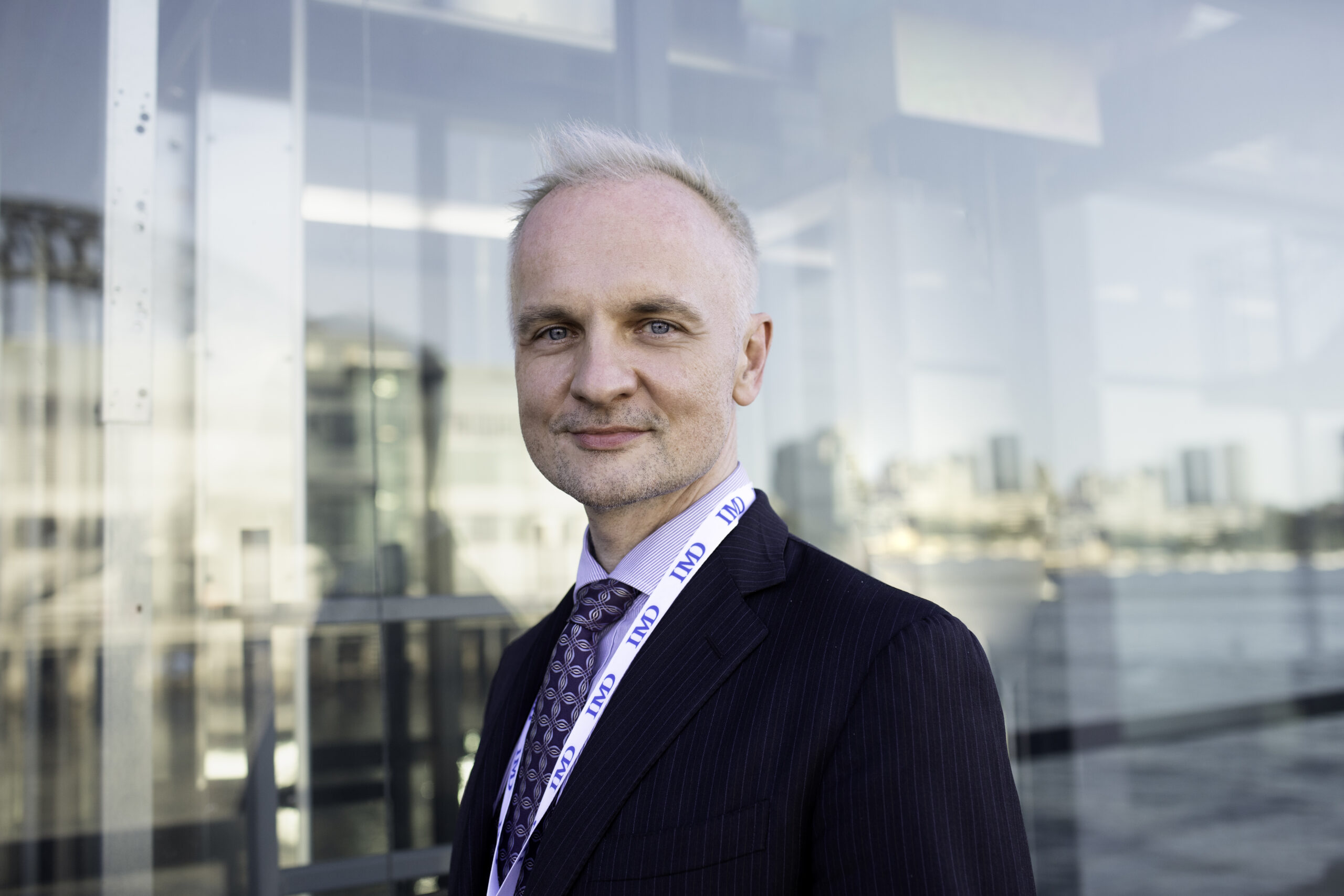 Misiek Piskorski, Professor of Digital Strategy, Analytics and Innovation and Dean of IMD Asia and Oceania poses for the official faculty portrait in Sydney, Australia,  on 9 March 2023. (Stephanie Simcox/IMD) - IMD Business School