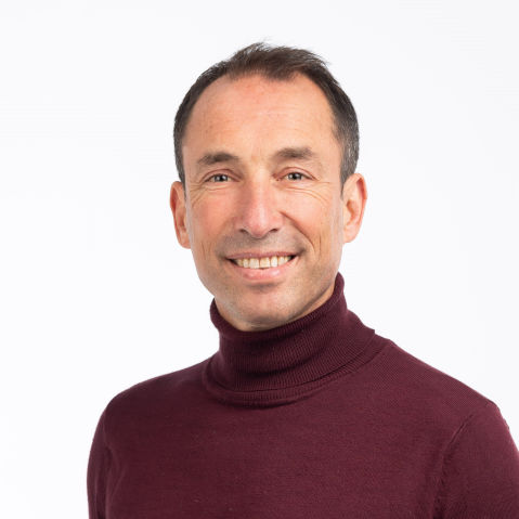 Daniel Schneiders - Bayer