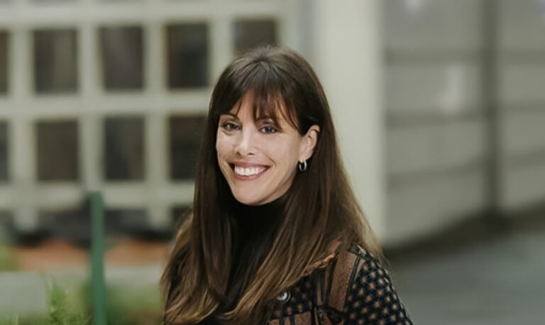 CK_Headshot 2022_Camille Korschun - IMD Business School