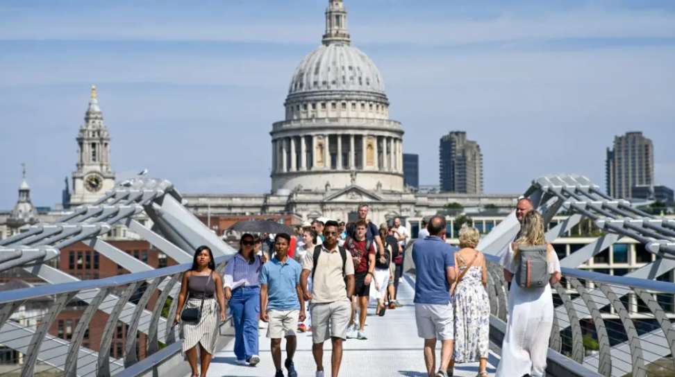 media3 - IMD Business School