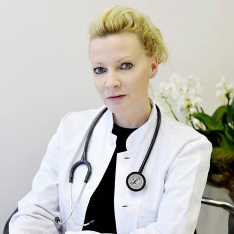 Anna Erat -2