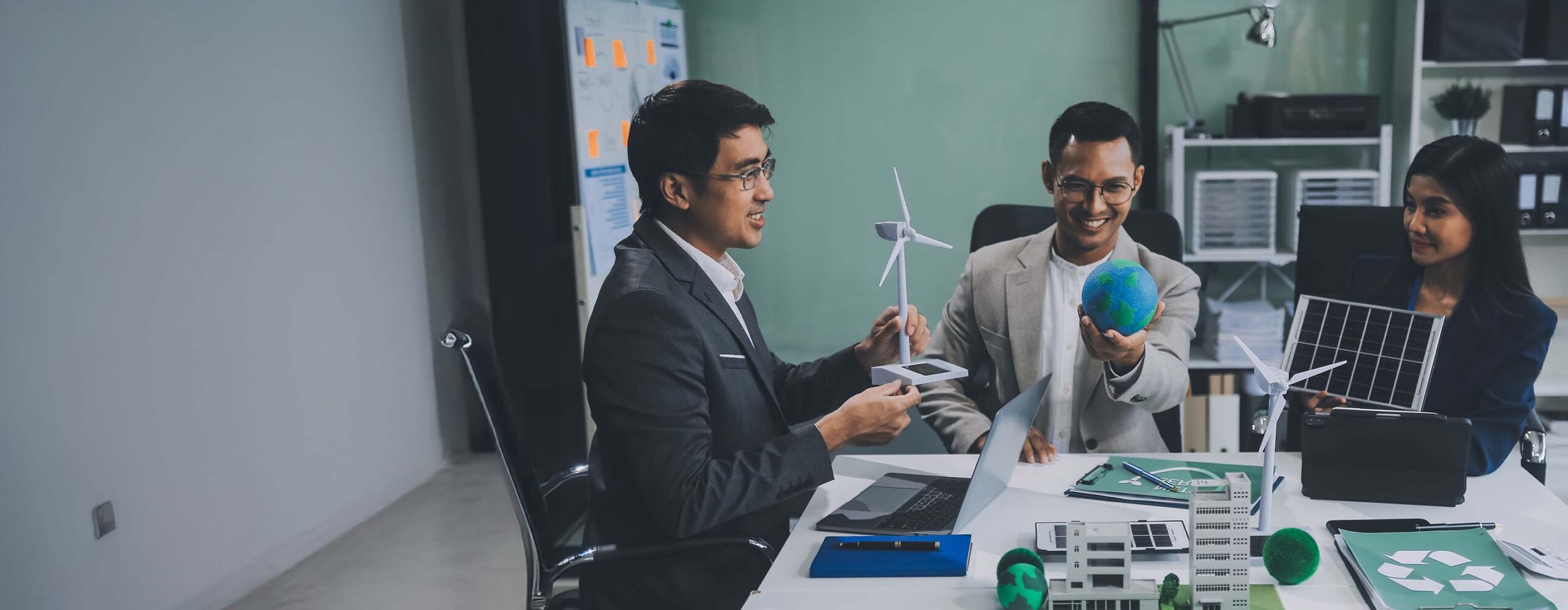 AdobeStock_939181l527