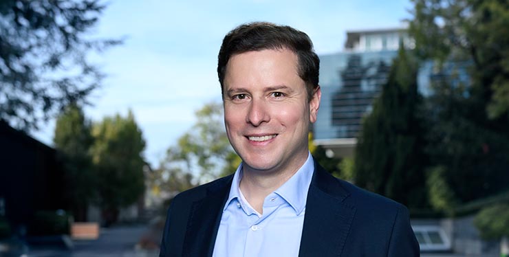 Faculty-page-GGuttmanncard-740x374 - IMD Business School