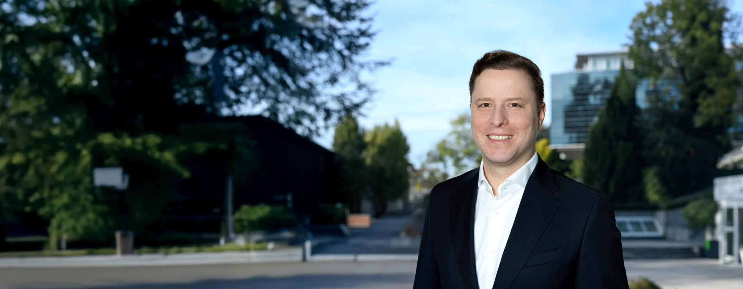 Faculty-page-GGuttmanndesktop-2880x1120 - IMD Business School