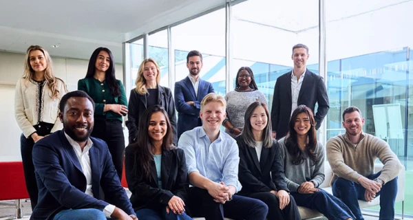 IMD-MBA-Overview-students-Mobile-1500x800-1 - IMD Business School