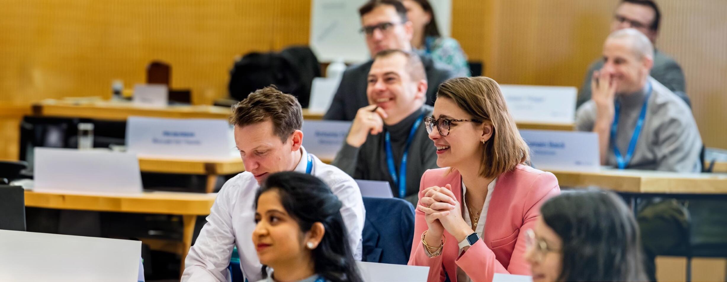 20260212-EMBA-Homepage-Carousel_17HP-carousel-desktop-2880x1120 - IMD Business School