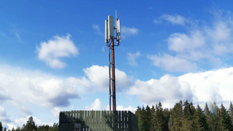 Huawei’s RuralStar is a specialized base station designed for remote communities where traditional infrastructure is physically or financially unviable