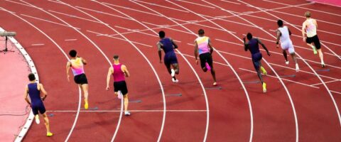 Runners on a circuit